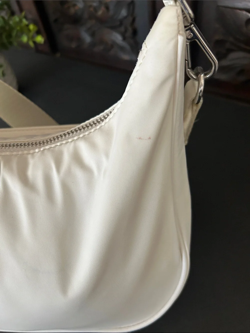 lululemon athletica cream shoulder